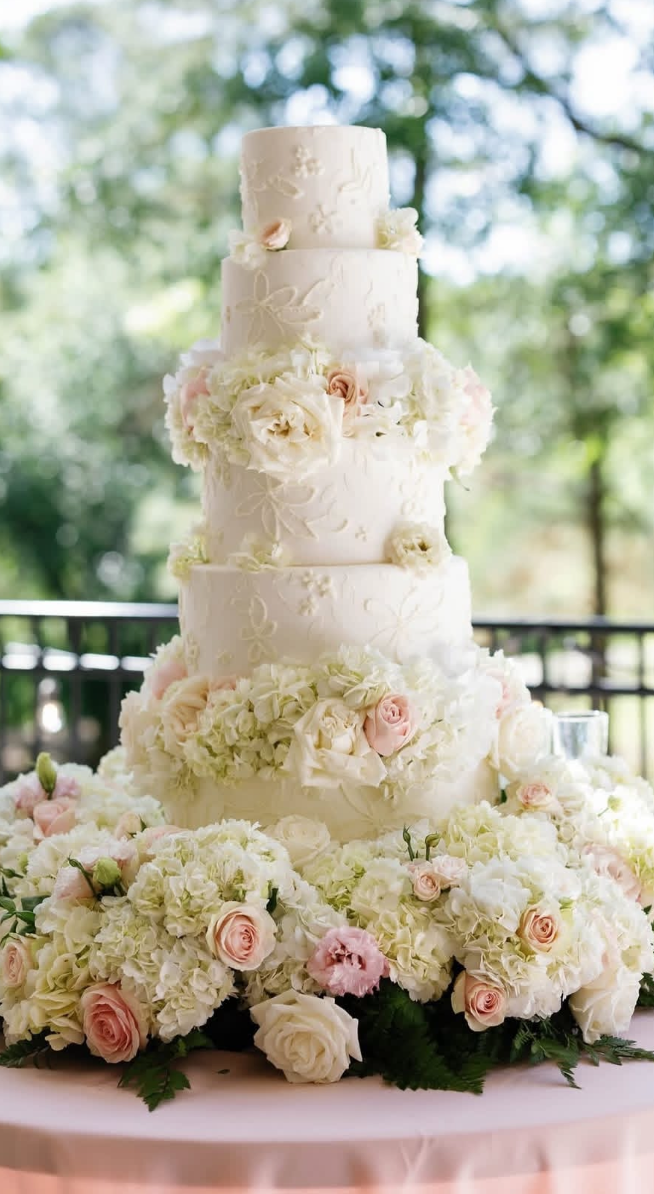 Traditional Wedding Cakes