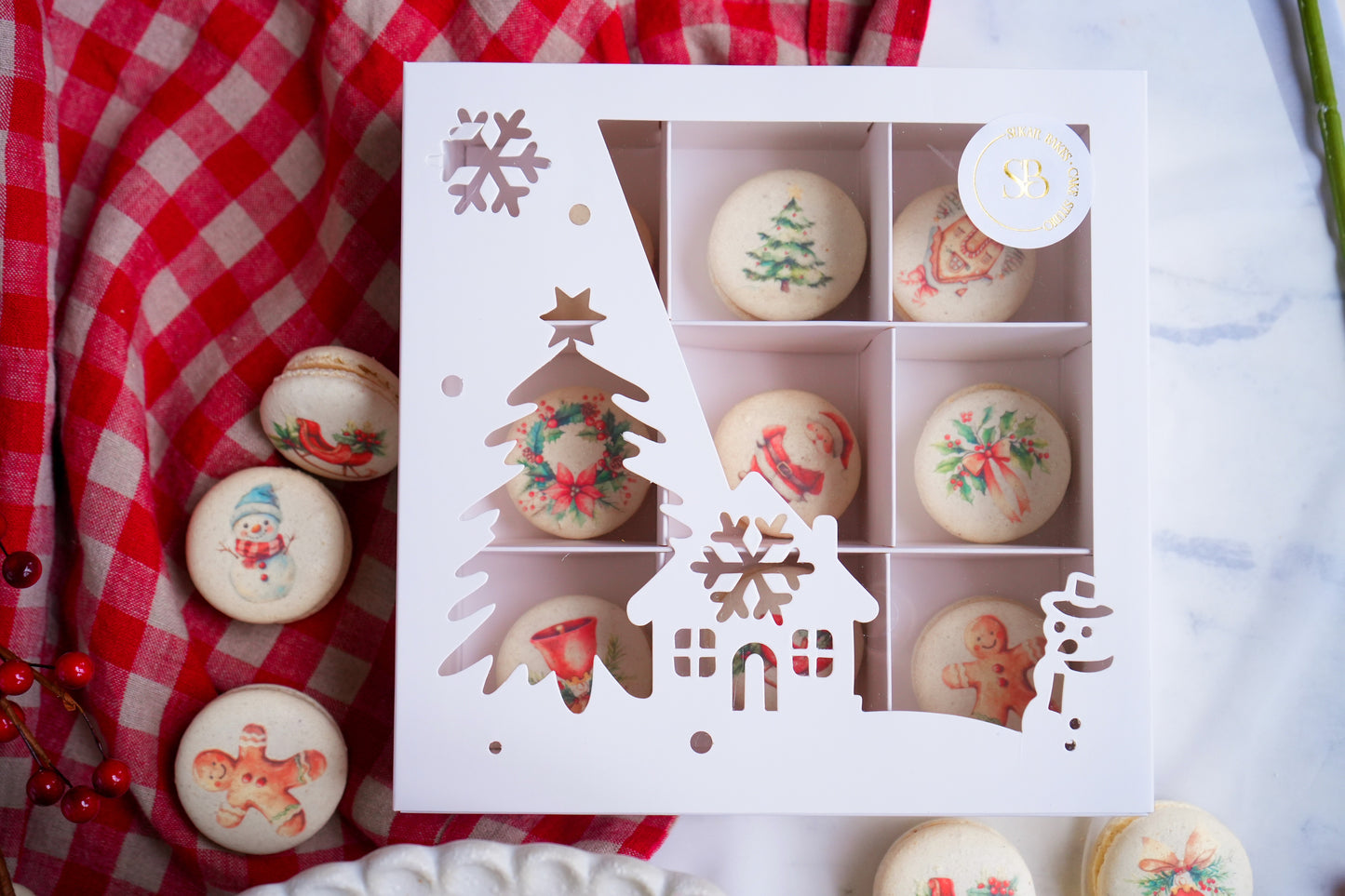 HO-HO-HOLIDAY MACARON SET (9pcs)