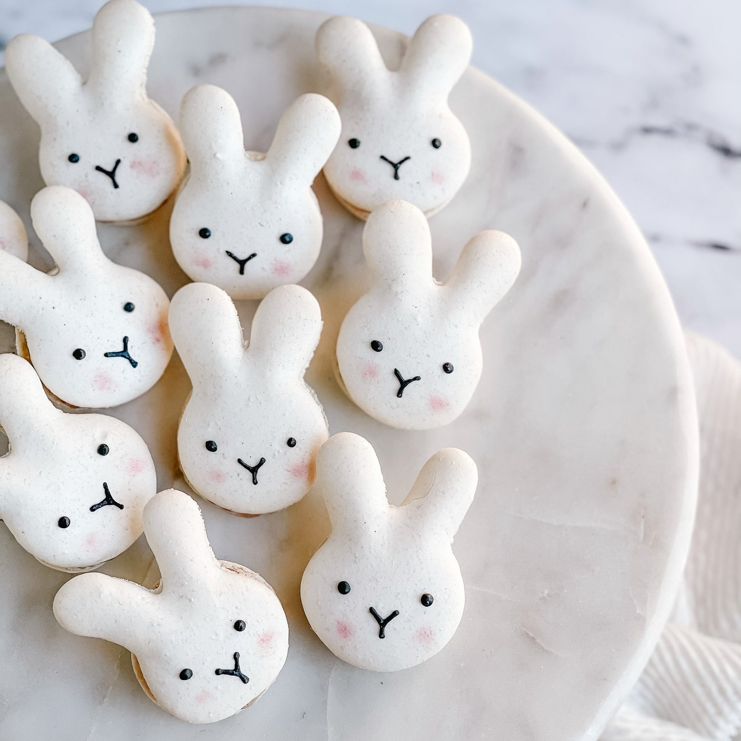Decorative Macaron (Customized to your theme)